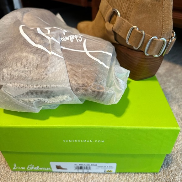 NWT never worn Sam Edelman Canel Suede Booties - Picture 2 of 2